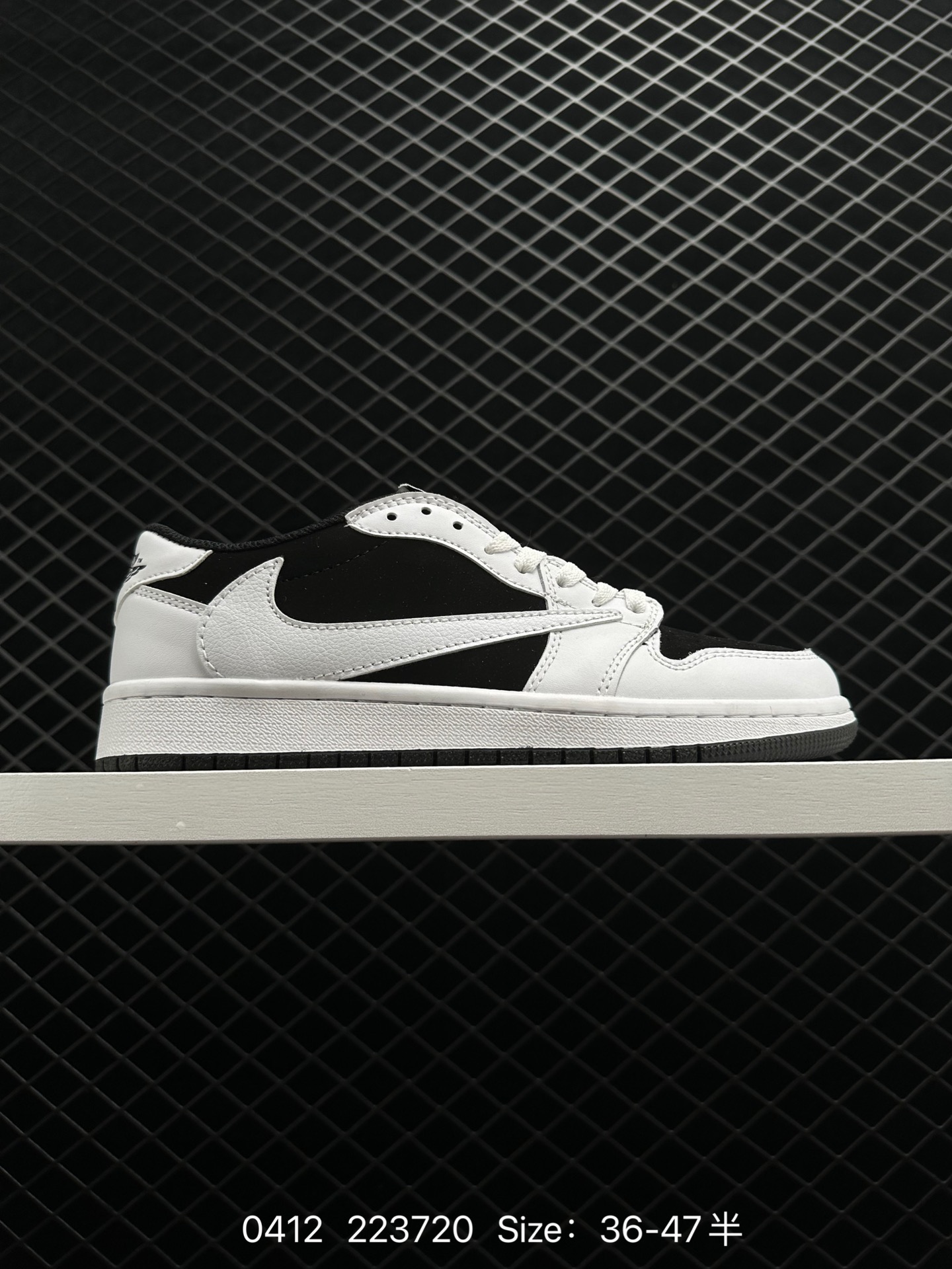 Fragment x Travis Scott x Air Jordan 1 Low Fragment x Travis Scott x Air Jordan 1 Low